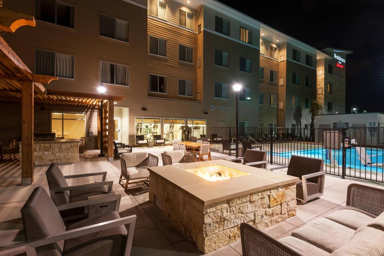 Residence Inn By Marriott Austin Airport Buitenkant foto