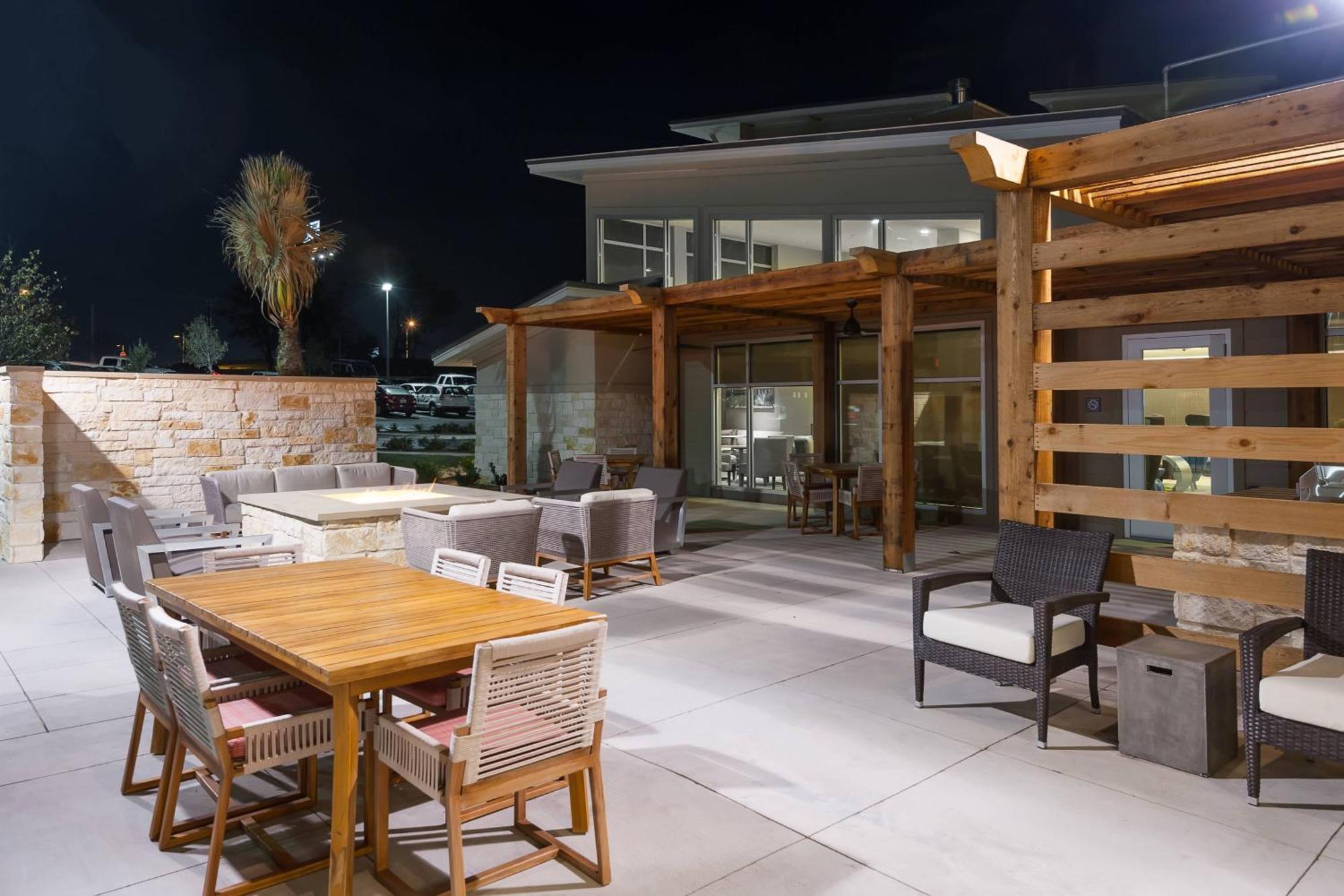Residence Inn By Marriott Austin Airport Buitenkant foto